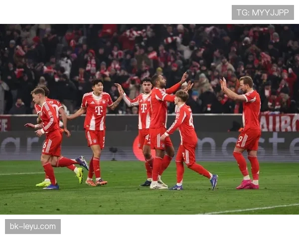 拜仁战术革新成效显著,状态火热迎战新挑战 拜仁战术革新成效显著,状态火热迎战新挑战