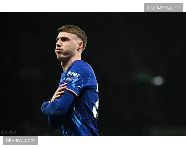 帕尔默 vs 福登:英格兰核心之争如何体现战术适配与比赛影响力差异 帕尔默 vs 福登:英格兰核心之争如何体现战术适配与比赛影响力差异