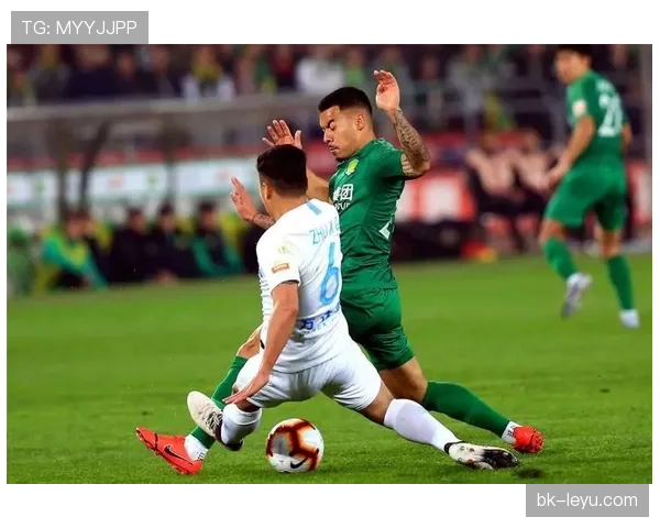 无意手球为何仍被判犯规？规则关键在“扩大防守面积”