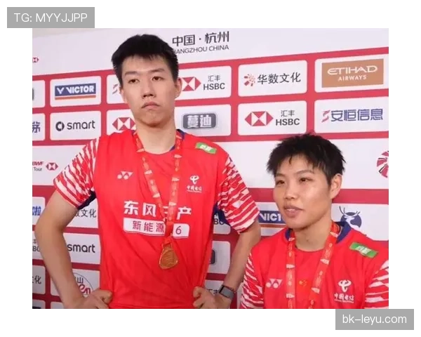 冯彦哲又换了个豪车，真以为他收比赛奖金好几百万？