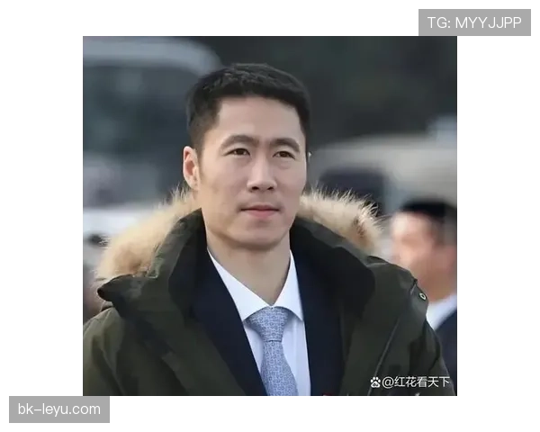 王励勤一发训练间照我就尴尬了，这生活质感跟我工资账单根本不是一个次元